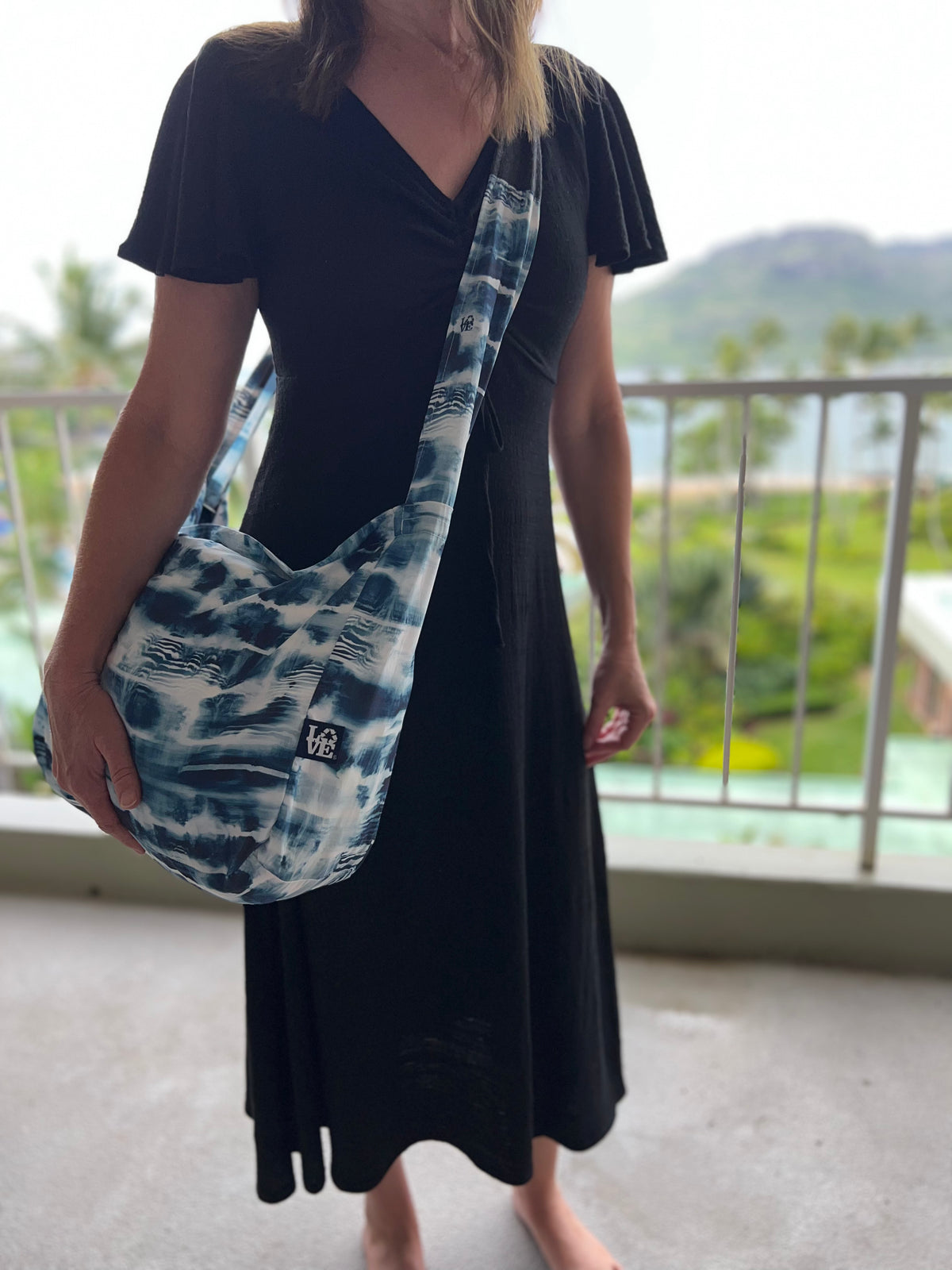 Crossbody Stash It Tote Bag  -  Ocean Tyde